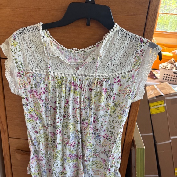 Meadow Rue (Anthropologie) Floral Shortsleeve Blouse - Picture 2 of 2